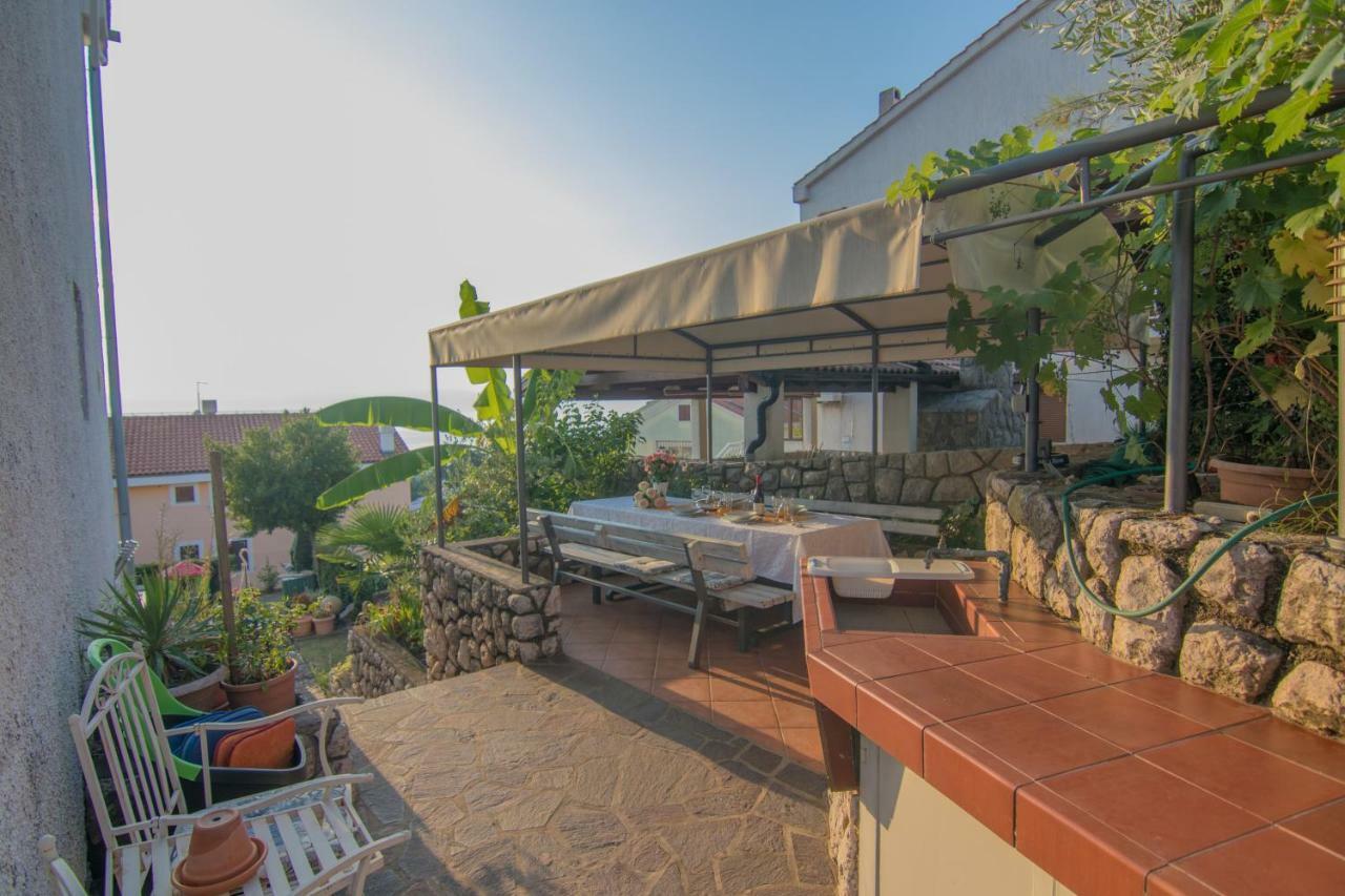 Apartmani Villa Kalinic Njivice Eksteriør bilde
